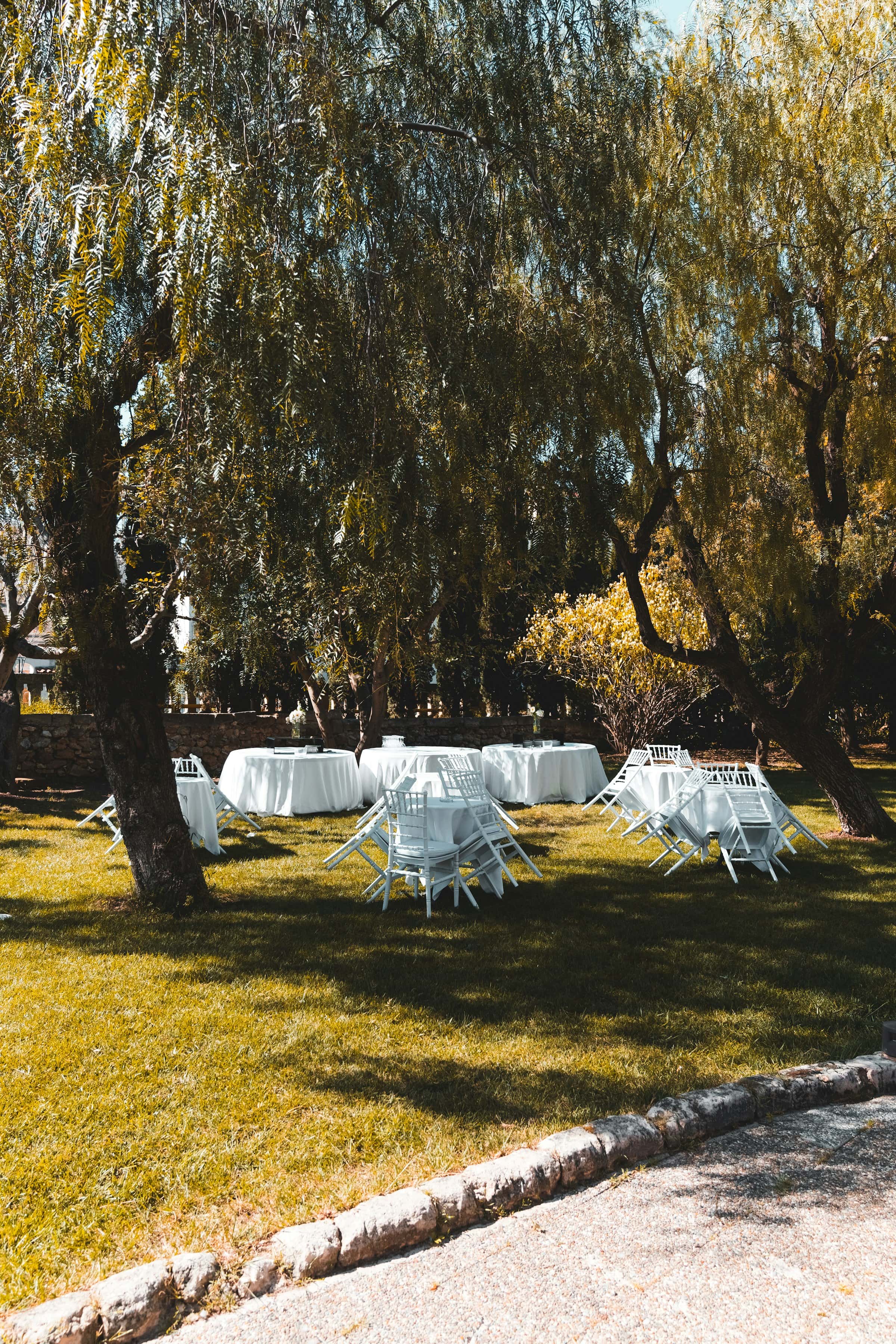 Manicured party lawn at Tramba Countryside Estate, Tramba