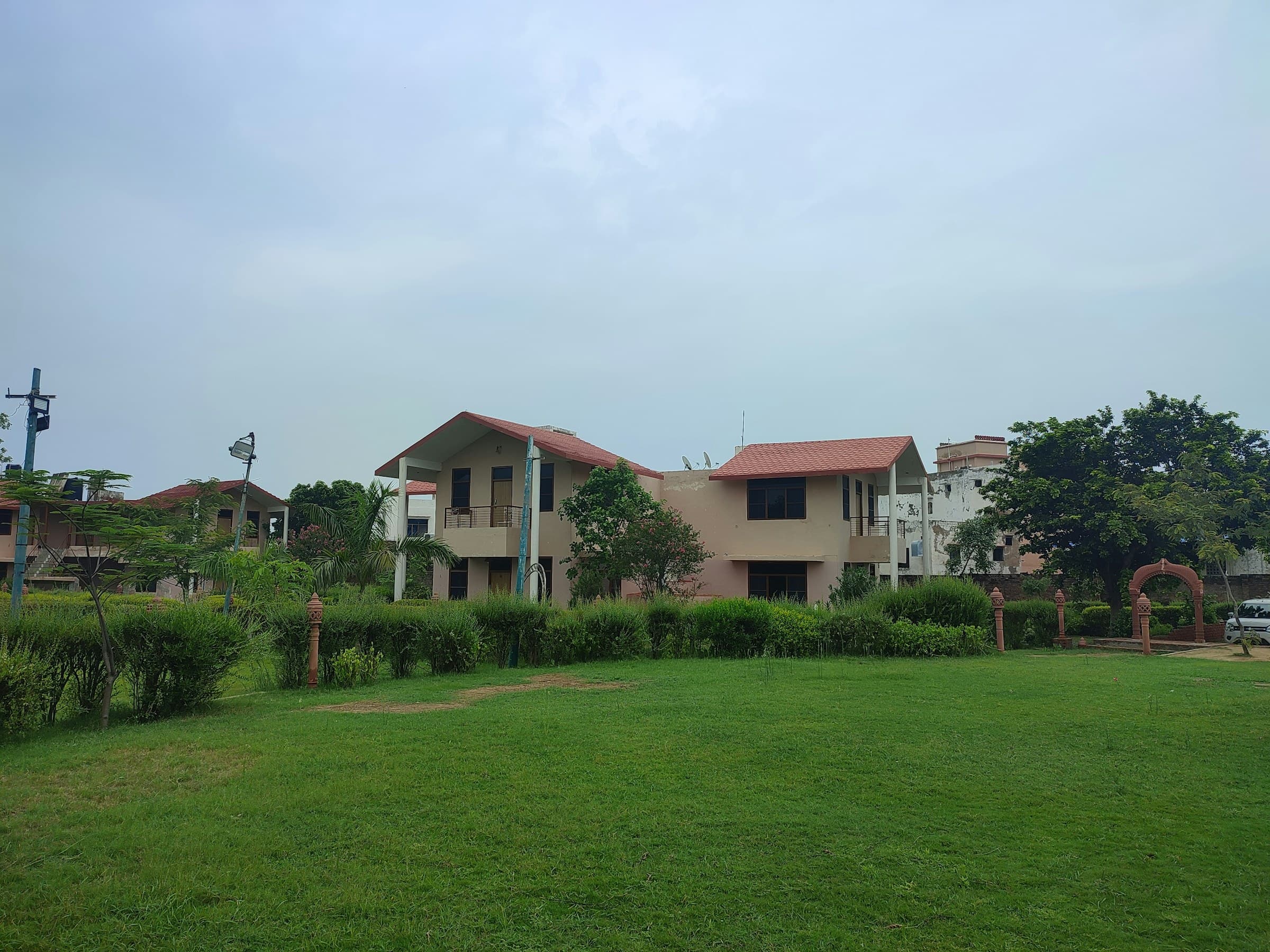 Swimming pool at The Diamond Court